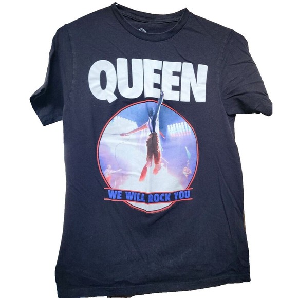 Queen We Will Rock You Black T-Shirt Size Small Rock Band Rockabilia - Picture 1 of 4